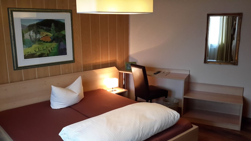 Hotel Garni Zur Krone view 4