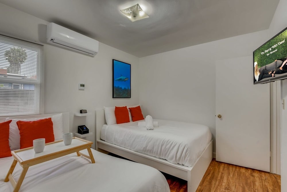 Walk To Beach 2BR Top Location - AA