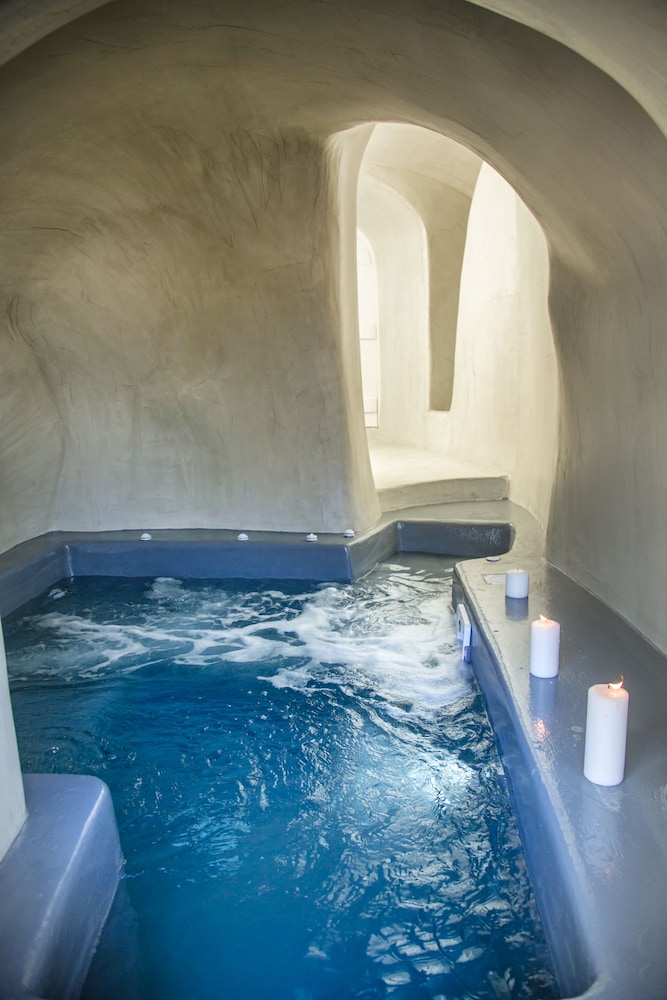 Santorini Villas