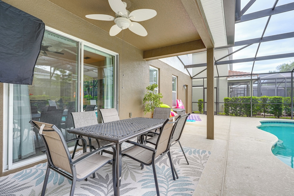 10 Mi to Wdw: Family Home w/ Game Room & Pool!