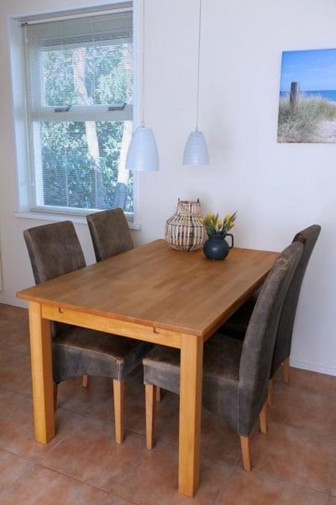 Comfortable Family Bungalow Near Beach