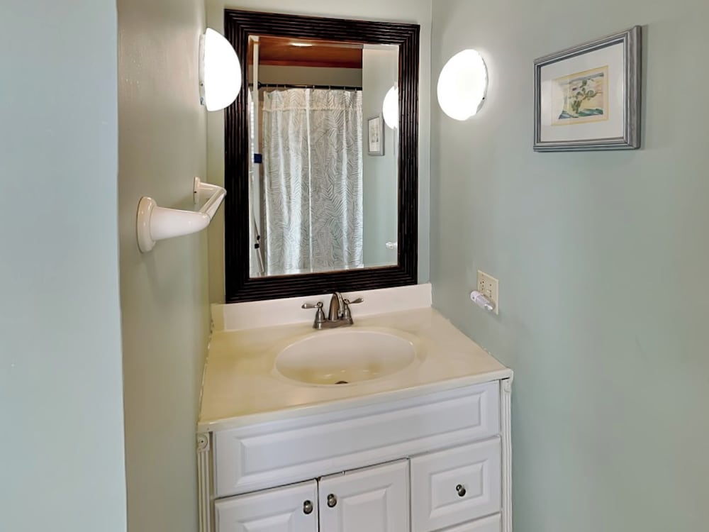 Blue Shamu by Topsail Realty