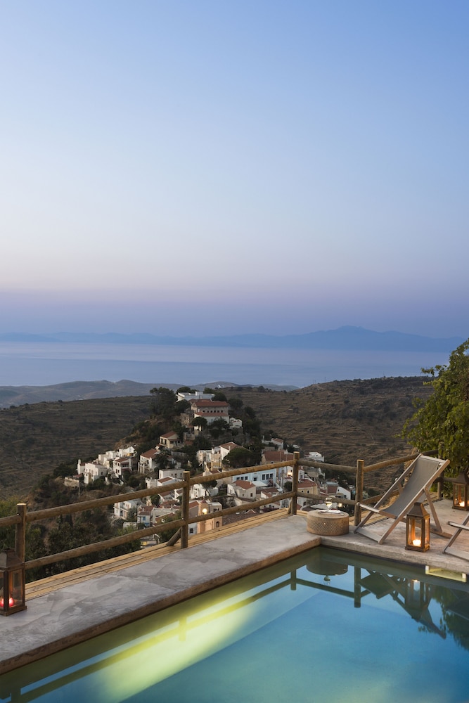 Kea Village Suites & Villas