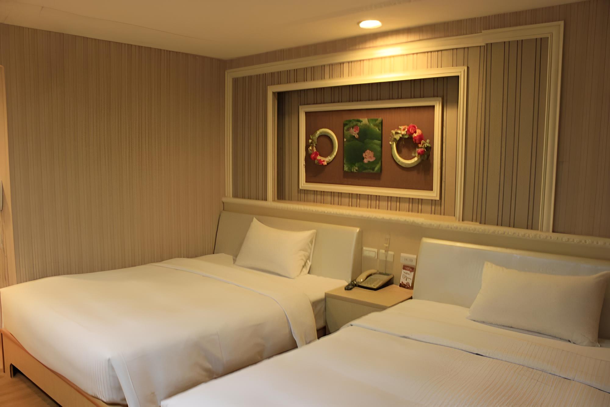 Sky 1 Hotel