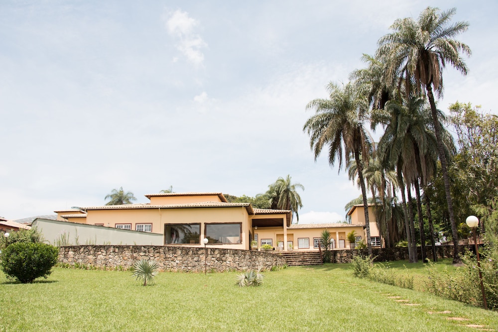 Hotel Pousada Villa Saint Joseph - Image 1