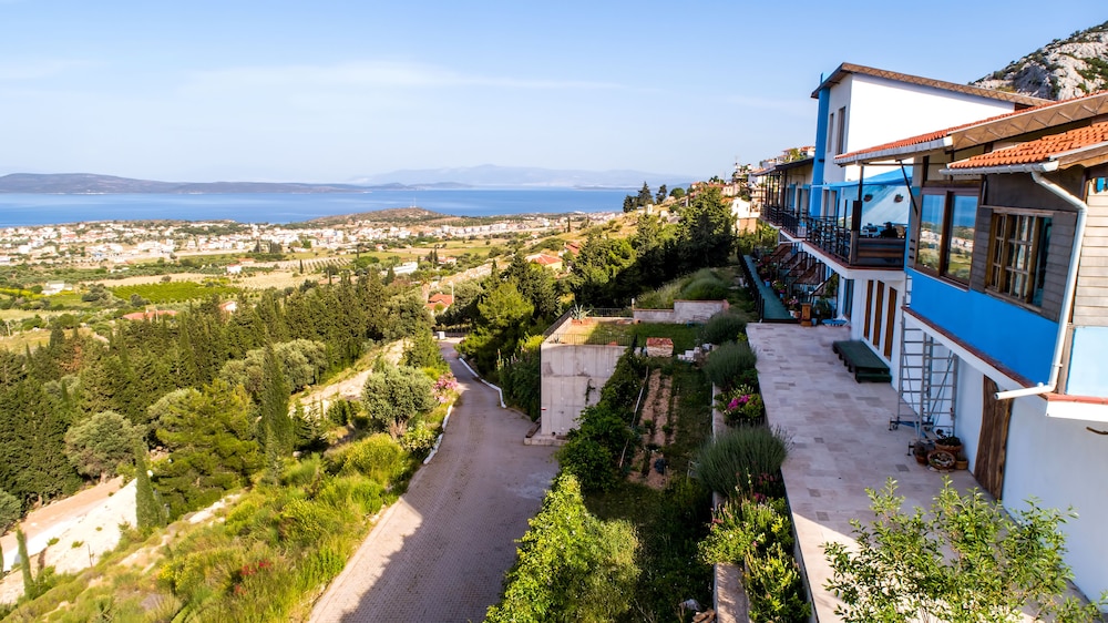 Mavi Keci Otel