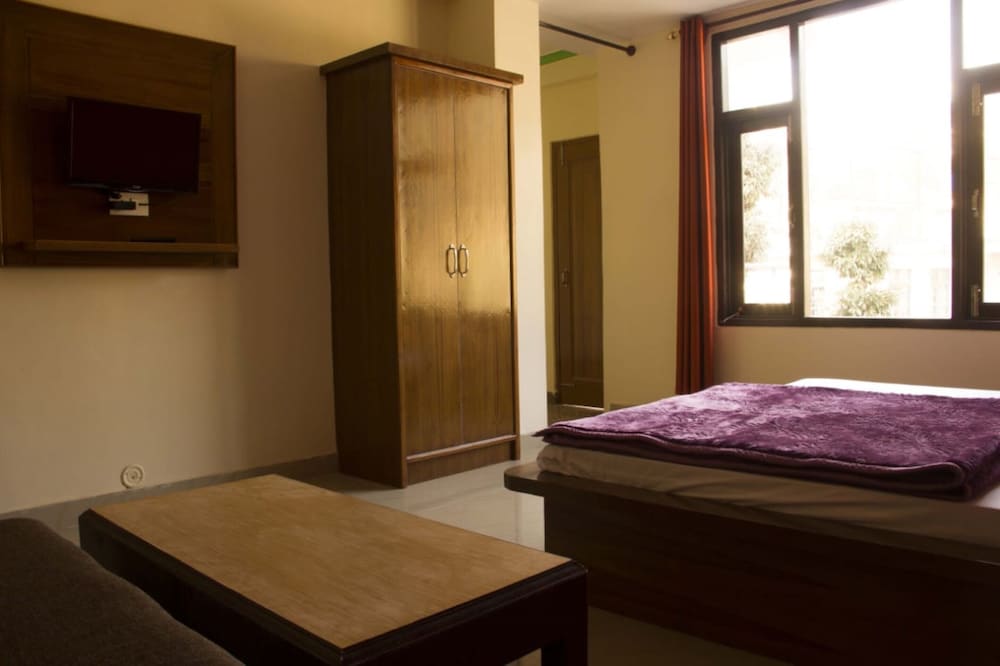 Hotel Hill Town Dharmshala