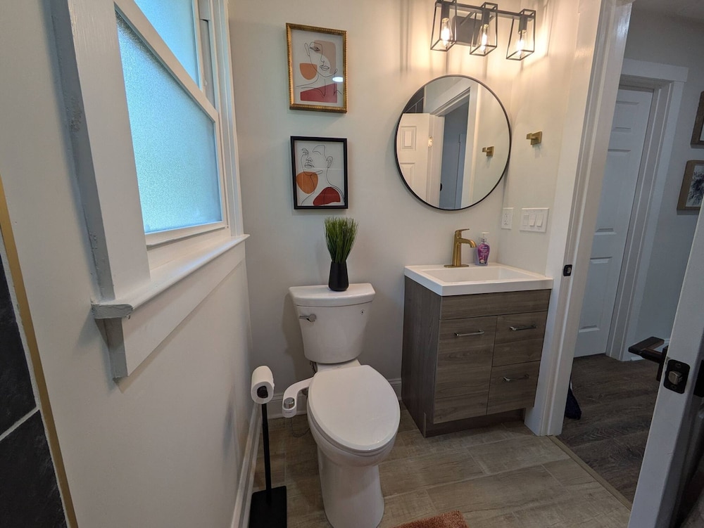A122 Malone Home
