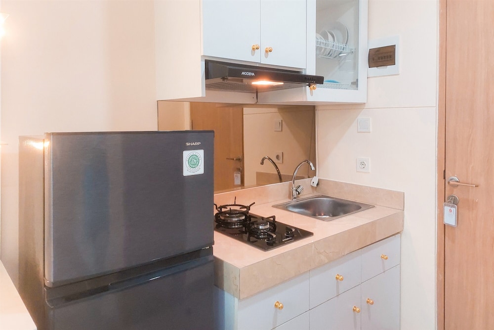 Cozy Living And Relaxing Studio Room Apartment B Residence
