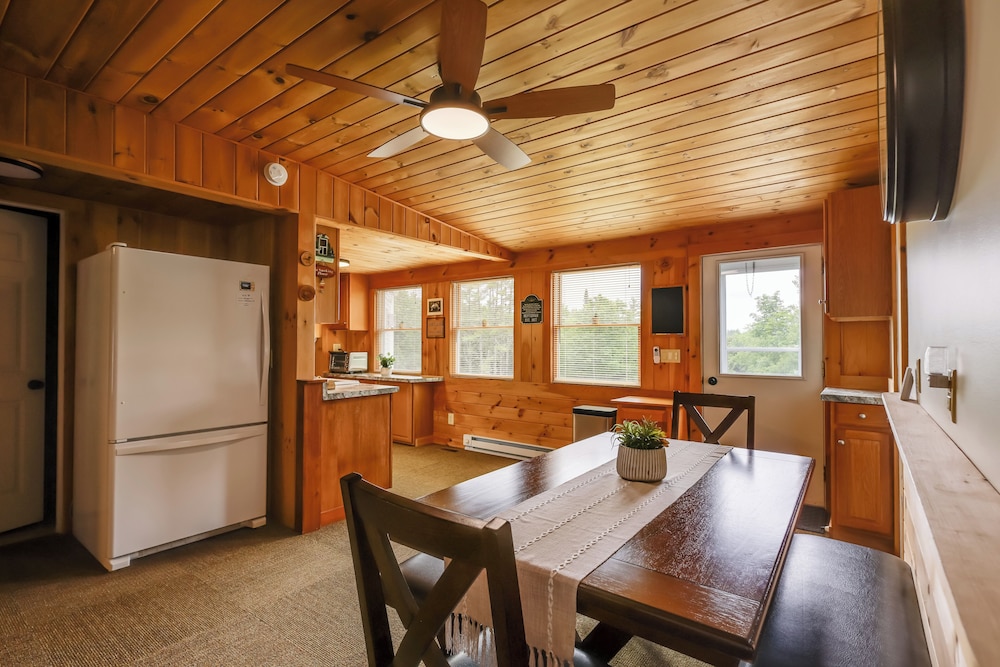 4 Mi to Beach & Lake: Spacious Home in Chestertown