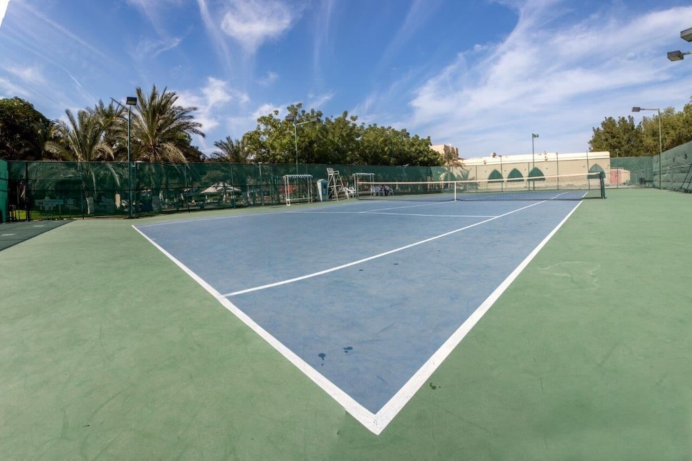Abu Dhabi Vacations - Metropolitan Al Mafraq Hotel - Property Image 91