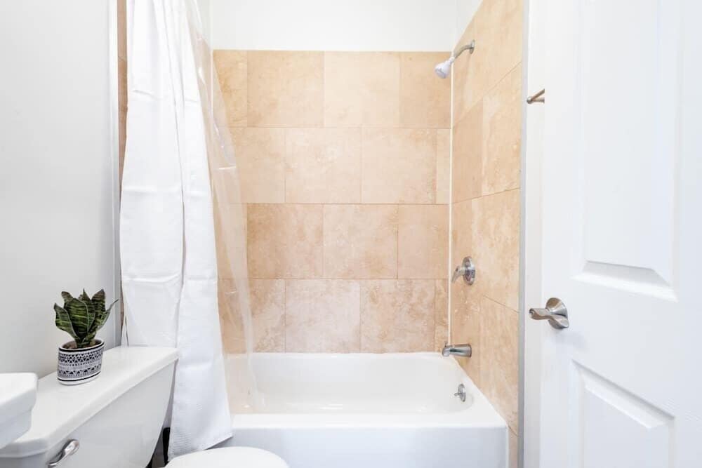 1435 UES Apartment