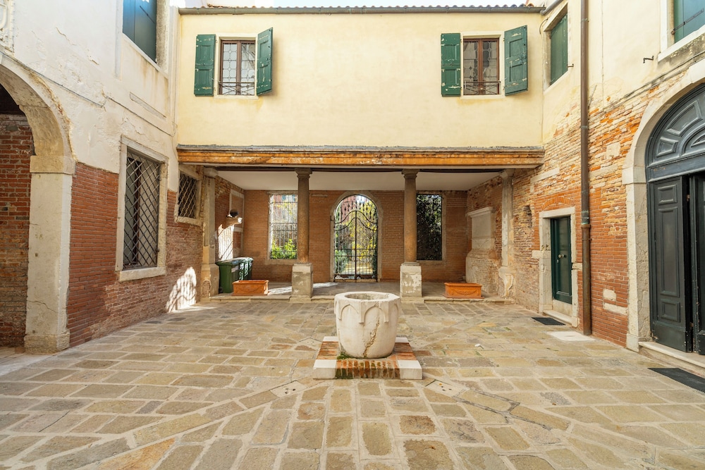Palazzo Gradenigo by Wonderful Italy