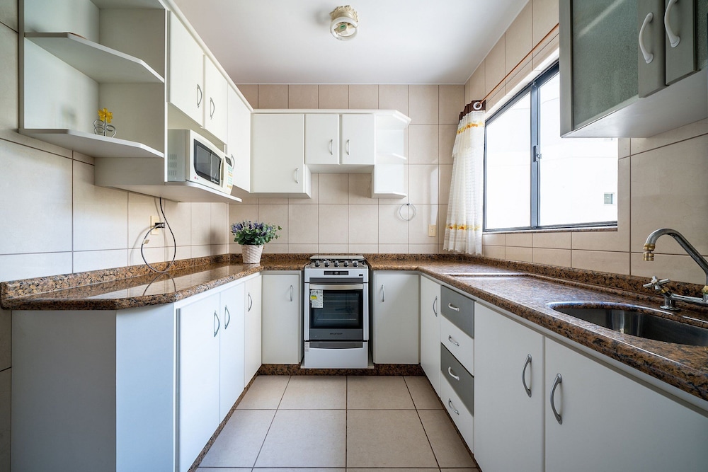 Sea View Apartm. 130m From the Beach in BC Esa901