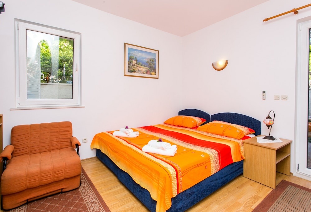 Apartments Miramare & Campara