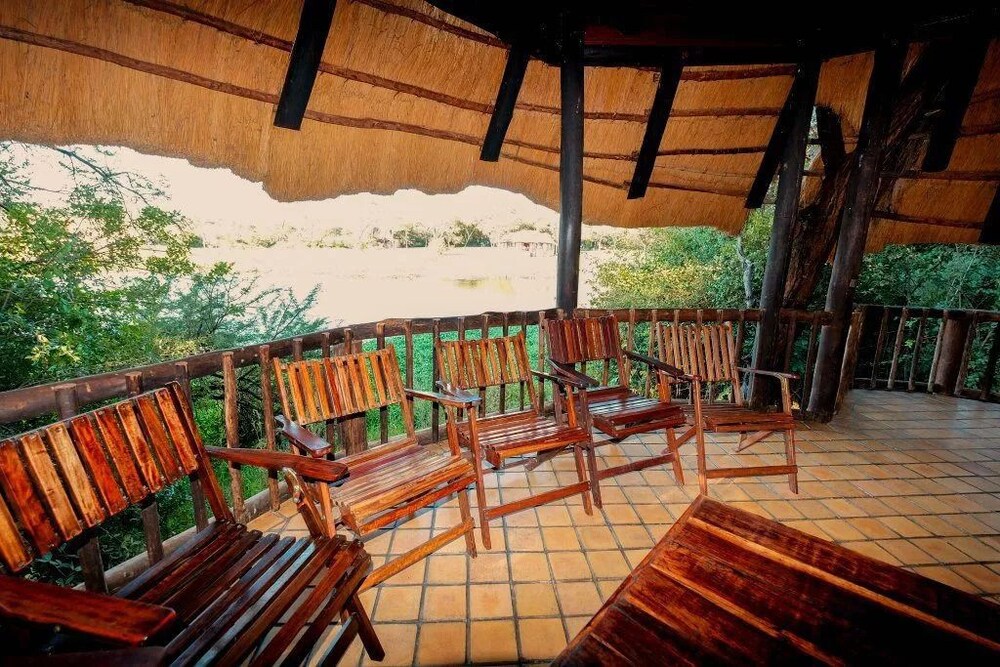 Antelope Park Safari Lodge
