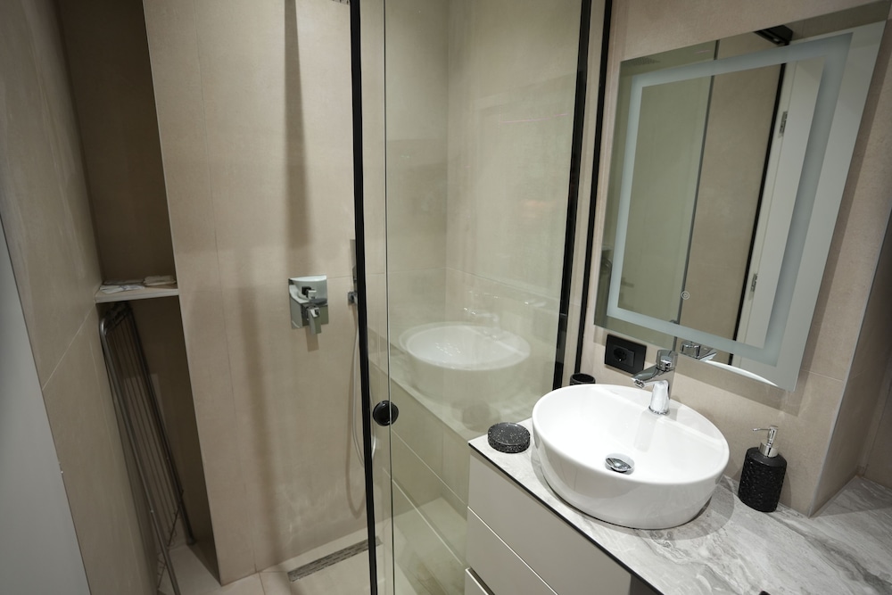 Huqi Luxury Apartments