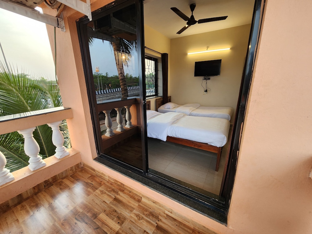 Sai Sharad Hotel