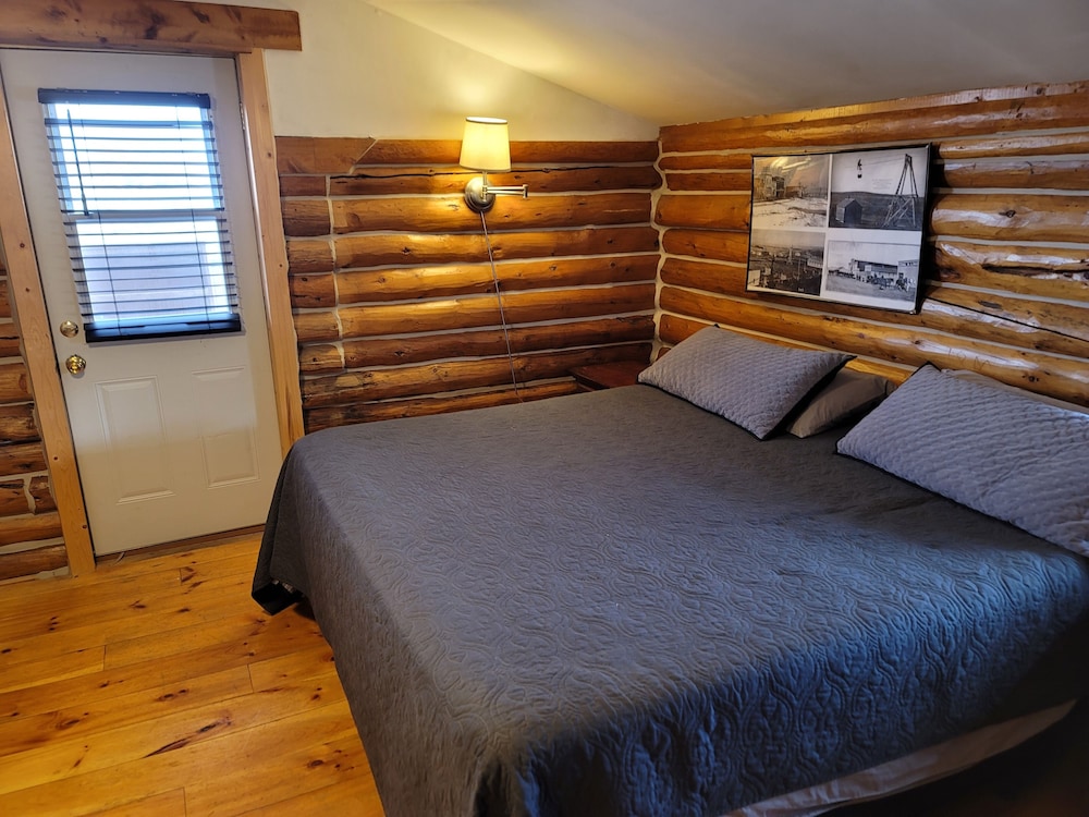 CopperLine Lodge