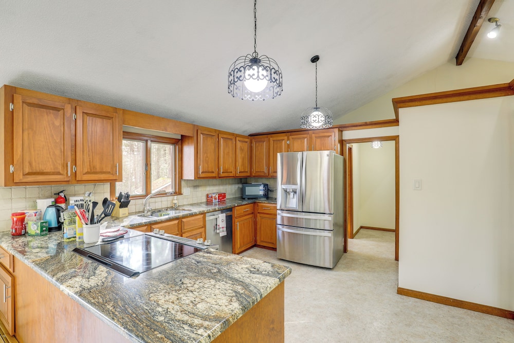 Peek-a-boo Lake Views & Yard: Windham Home