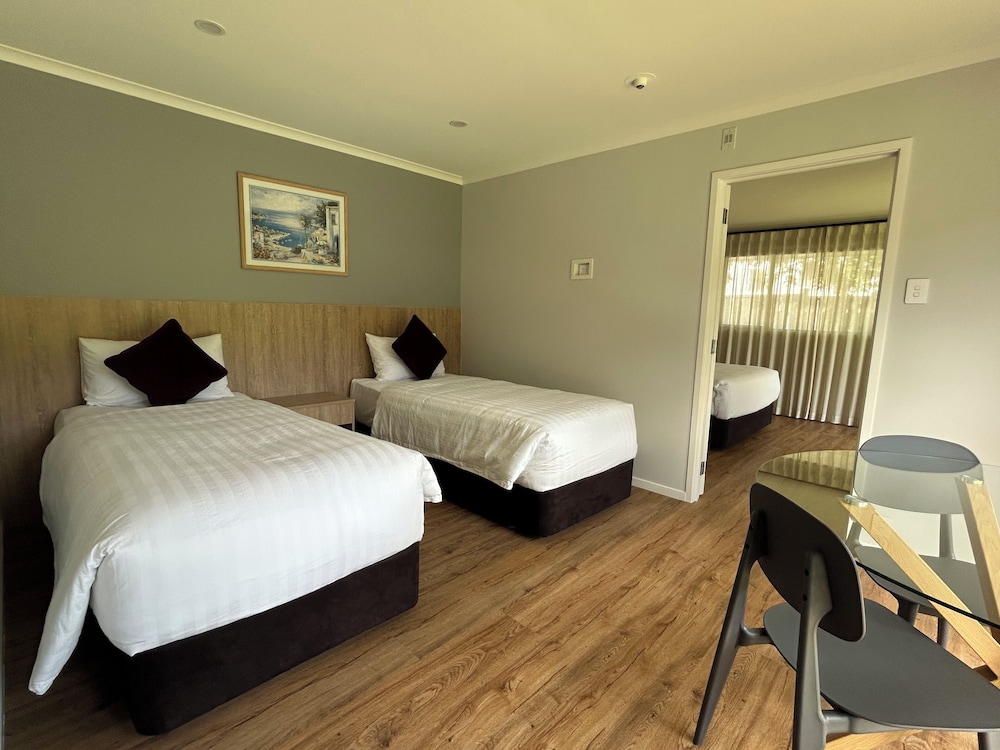 Albany Oak Motel
