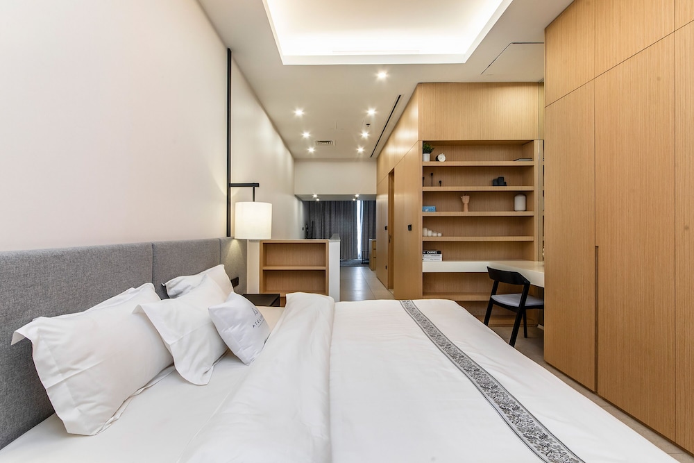 Tropical Apartments at Royal Amwaj