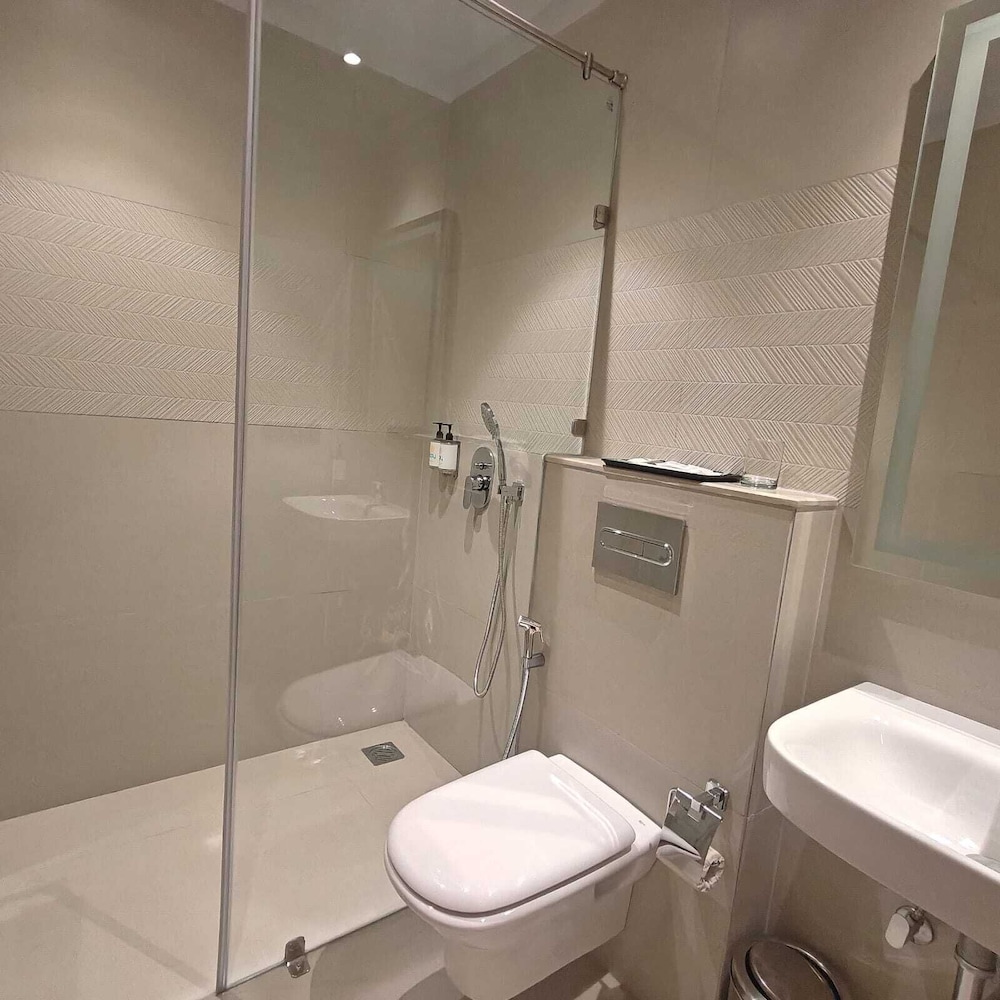 Bluestone Prime by The Cosy Hotels