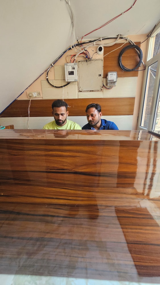 Divy Dhaam Near Prem Mandir