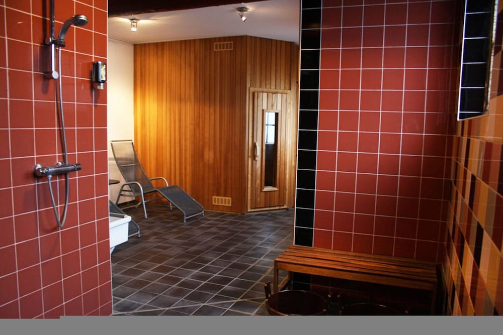 Leien Tiny House Cabin