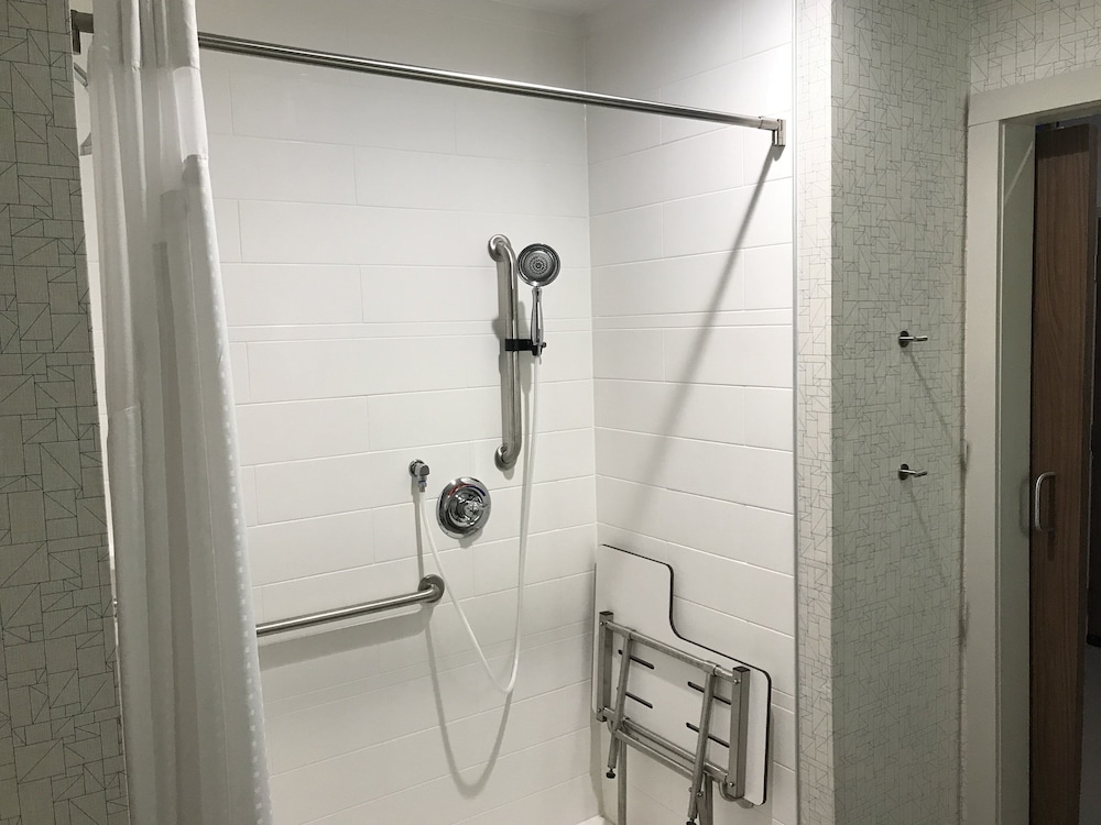 Holiday Inn Express Pineville-Alexandria Area, an IHG Hotel - Property Image 10