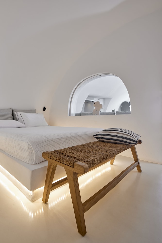 Olea Cave House