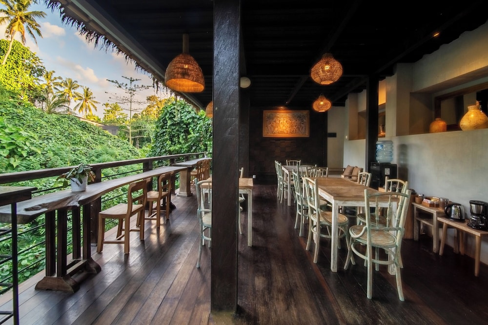 Parvati Retreat Villas