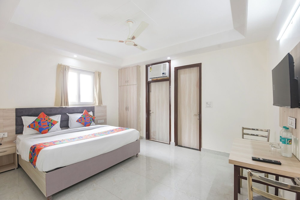 Fabhotel Jp Palace