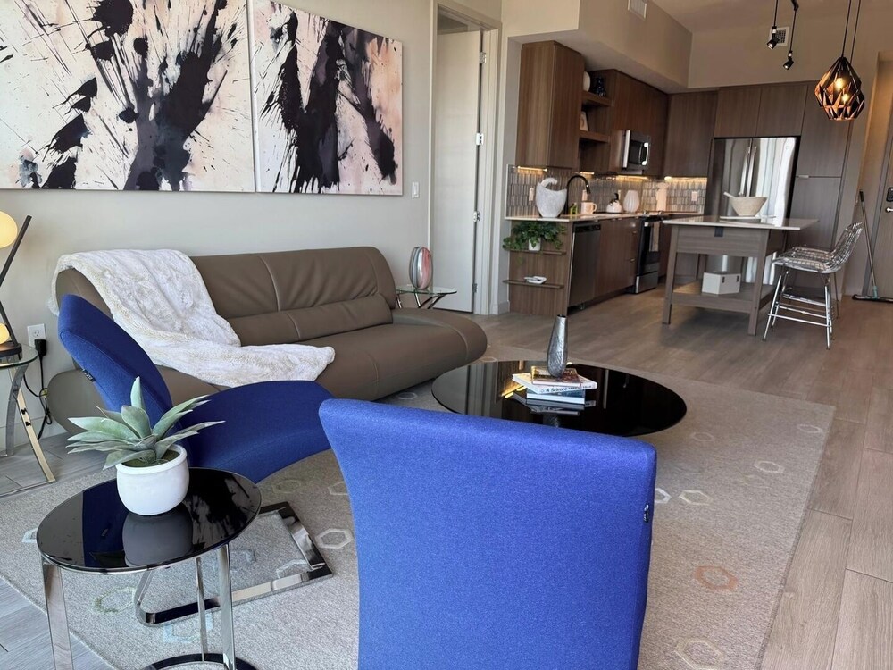 Chic 2BR Downtown Fort Lauderdale Apt w/ Pool