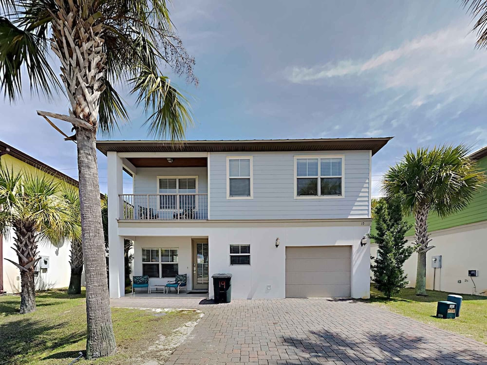 Hotel White Sands Escape - Image 1