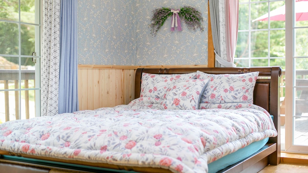 Secret Garden Pension