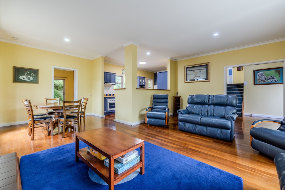 Holly's Beach House - the BnB Collection