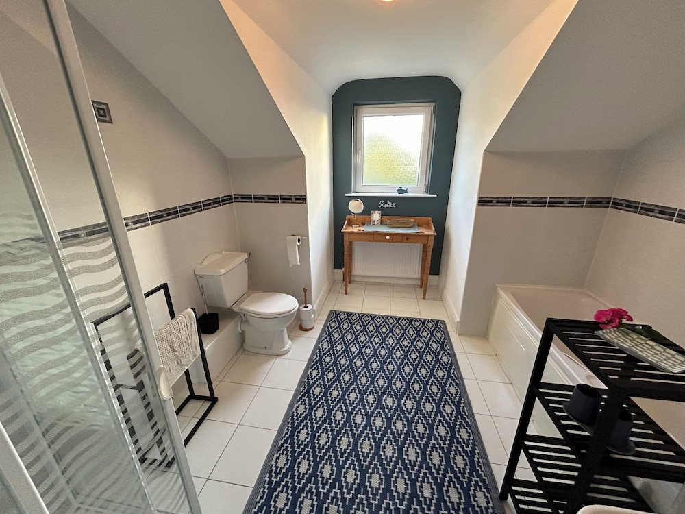 4 Bedroom Detached Home Close to Kenmare Town