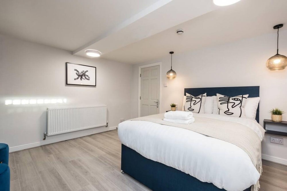 Host Apartments Seel St Townhouse Apt I
