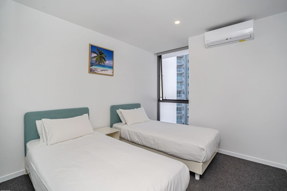 Peninsular GoldCoast view 2