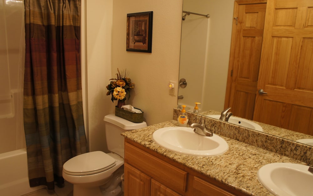 Celebration Cove Table Rock Lakefront Condos