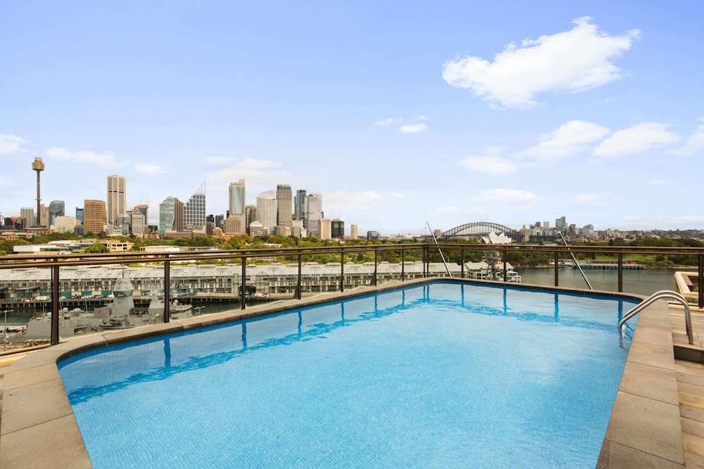 Cosy 1-bed With Swimming Pool Facing Opera House