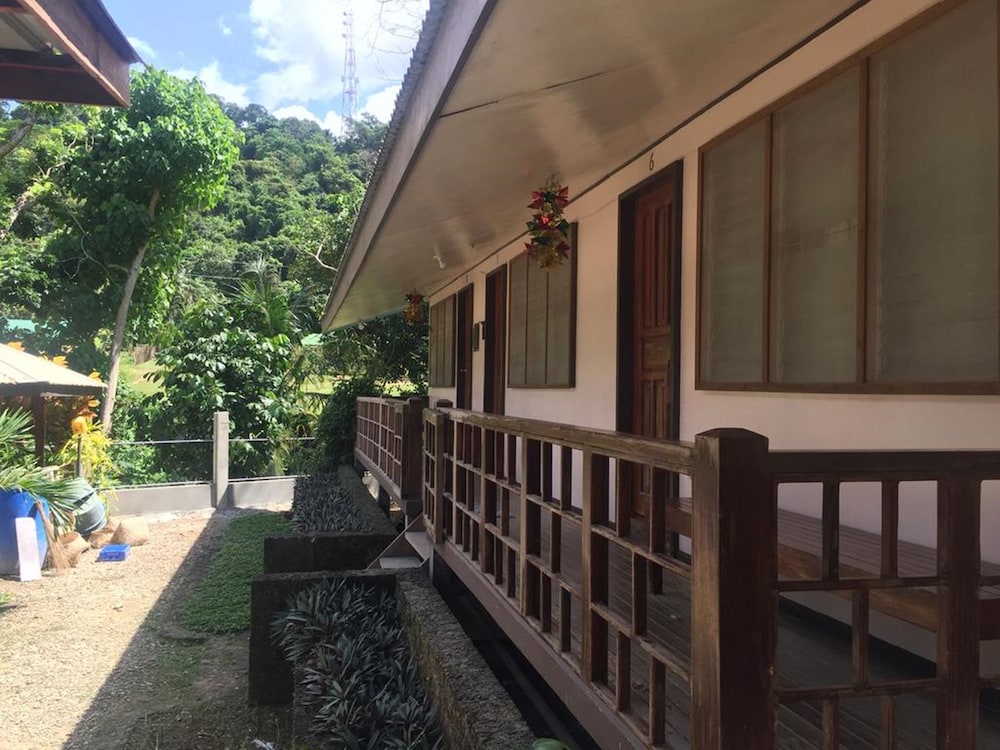 Tay LeLong's Pension House