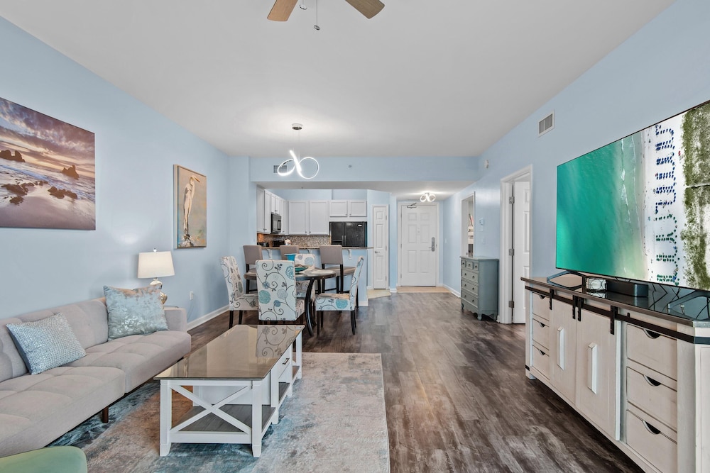 Palms Resort #2406 Jr. 2BR