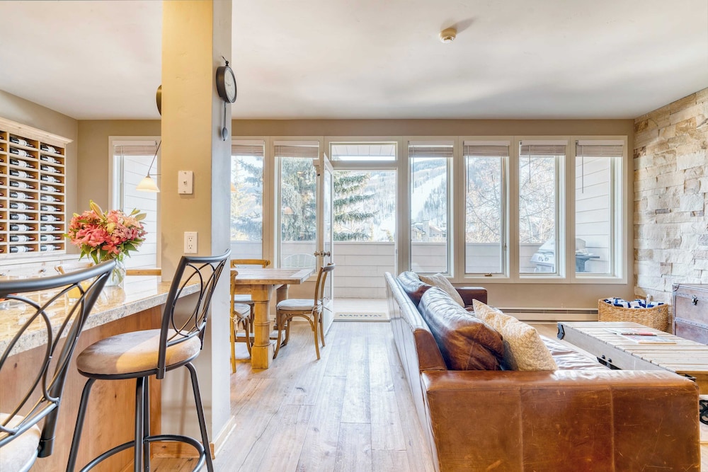 Sunvail by Avantstay 10min Walk to Ski Lifts!