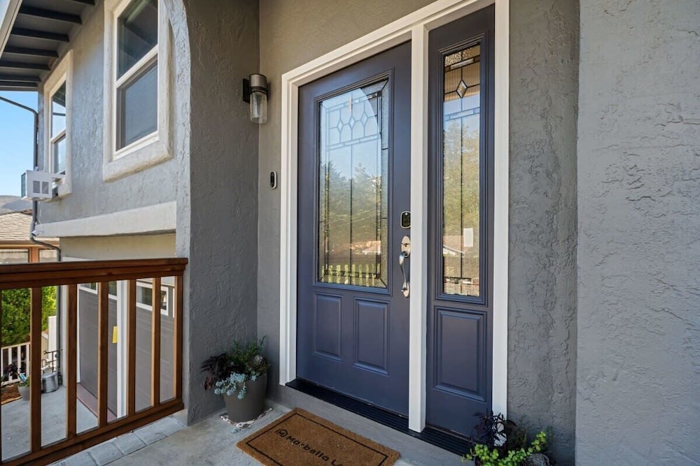 @ Marbella Lane - Chic Abode W/mountain Skyline