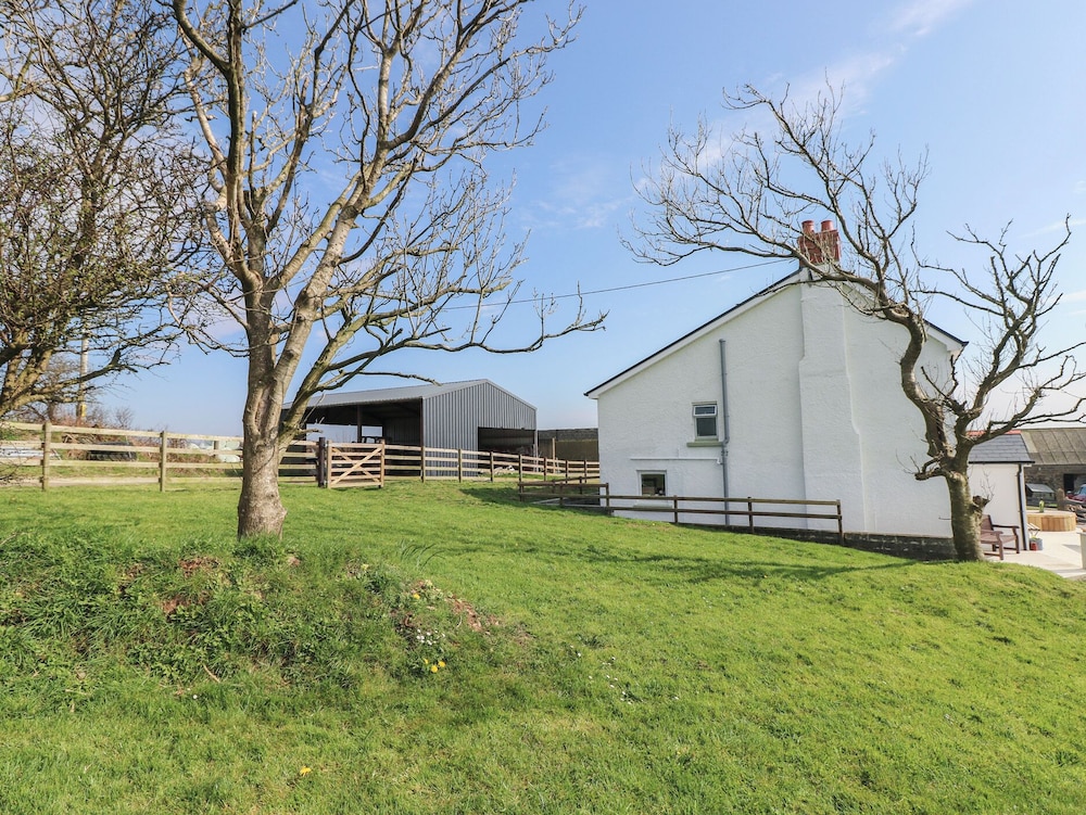 Llanwern Farm