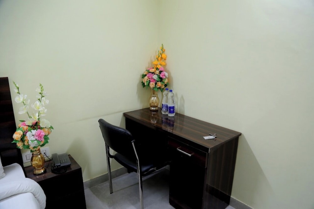 Hotel Livinn by F9 - Property Image 18