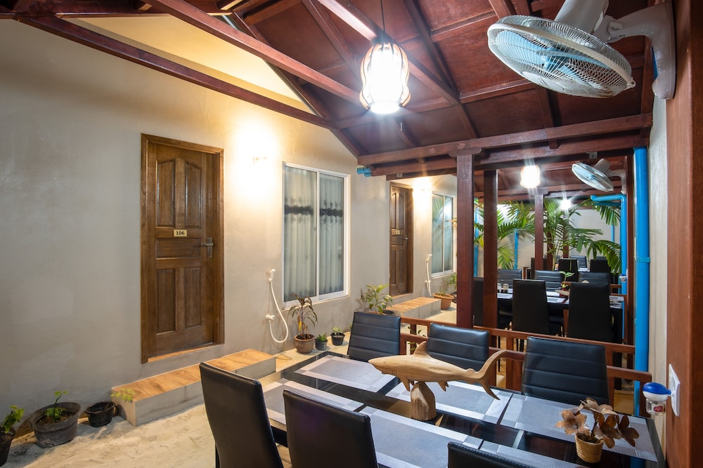 Ukulhas Beach Inn