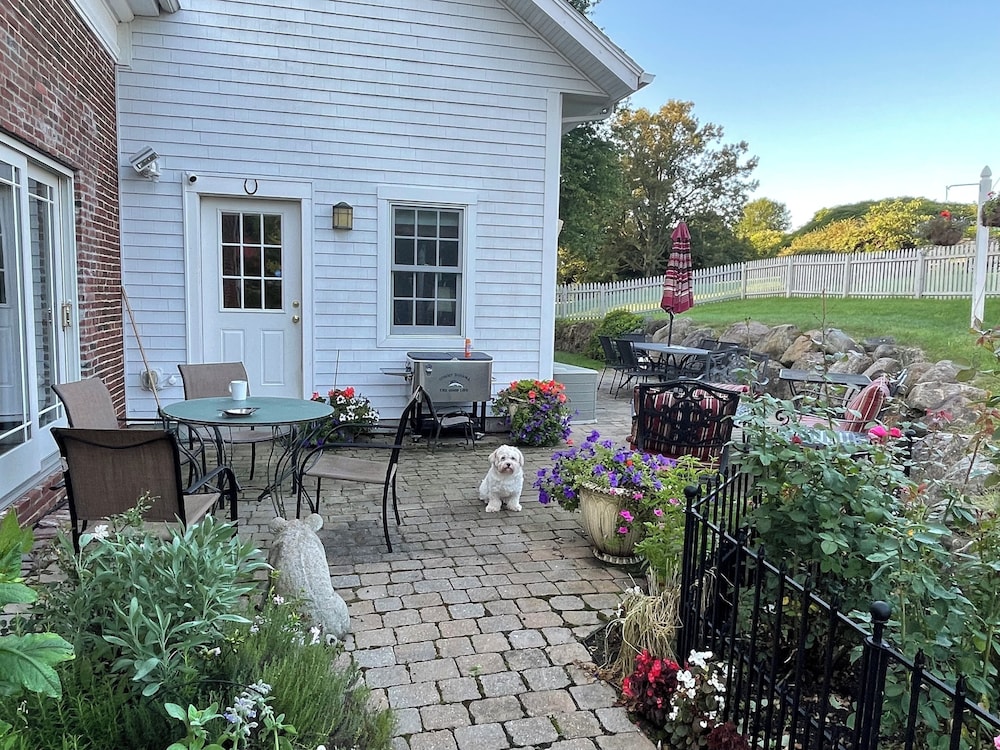 Dodds Brick House Bed & Breakfast